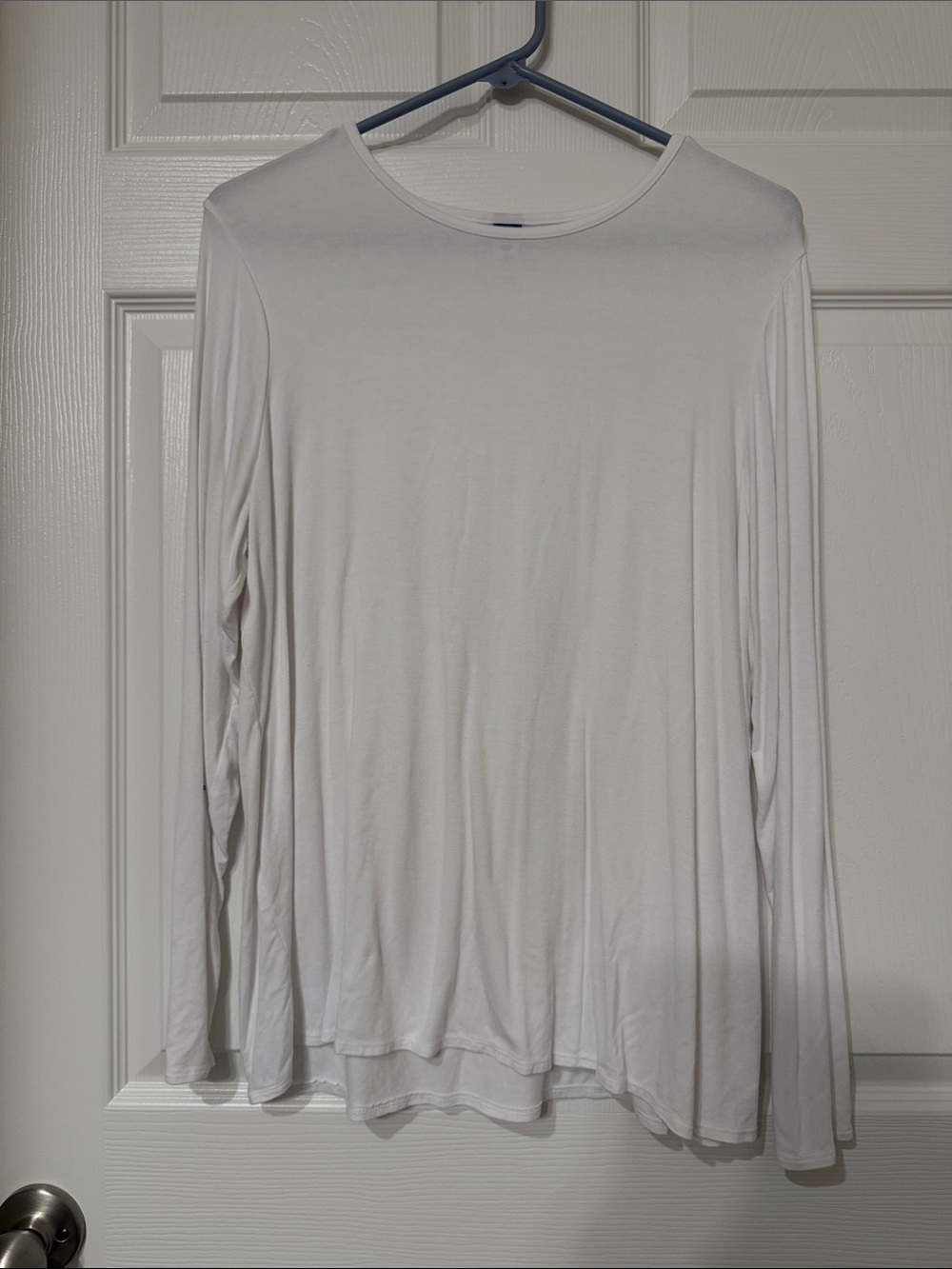 Old Navy Women's Long-Sleeve Luxe Crew Neck Tee - White